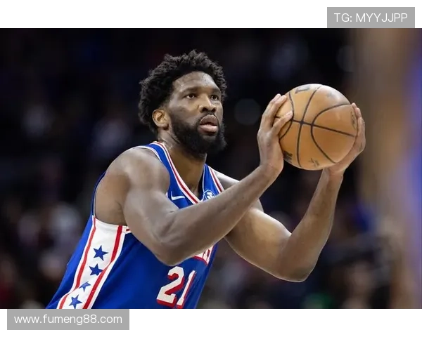 恩比德半场表现抢眼10中6砍下18分助球队争取胜利三分球命中率高达67