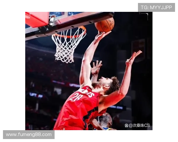 里夫斯绝杀助力火箭连胜弗拉格迎来成人礼的辉煌时刻